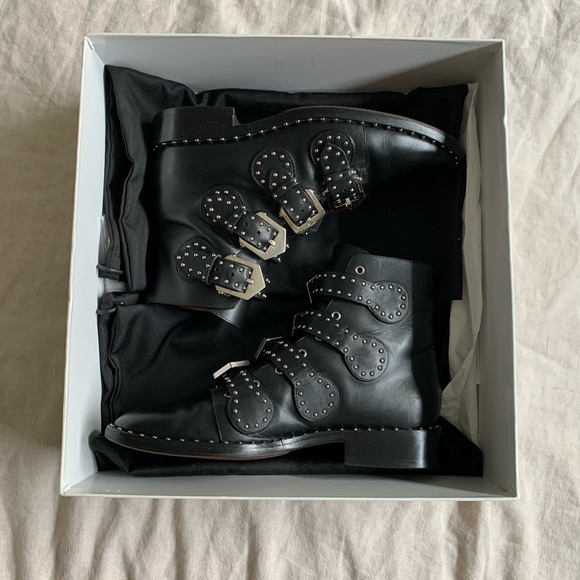 GIVENCHY Elegant Studded Leather Ankle Boots 7/37 - Picture 11 of 14